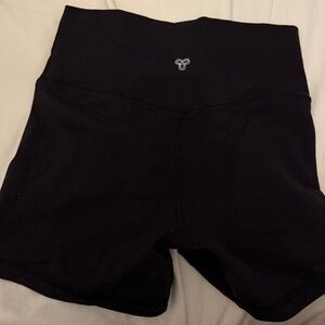 Shorts aritzia